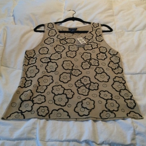 Beaded sleeveless top - Picture 1 of 4